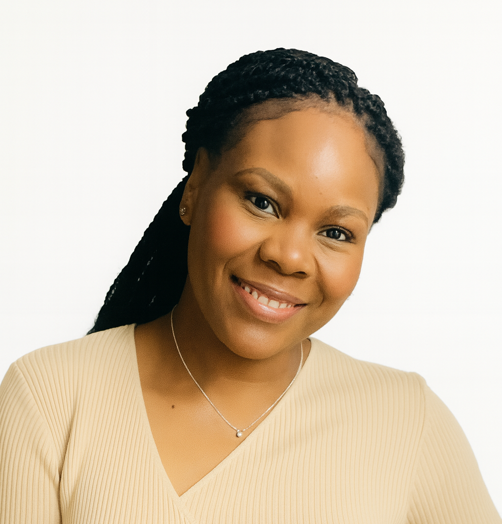 Portrait of Melanie Kennedy, relational integrative psychotherapist.